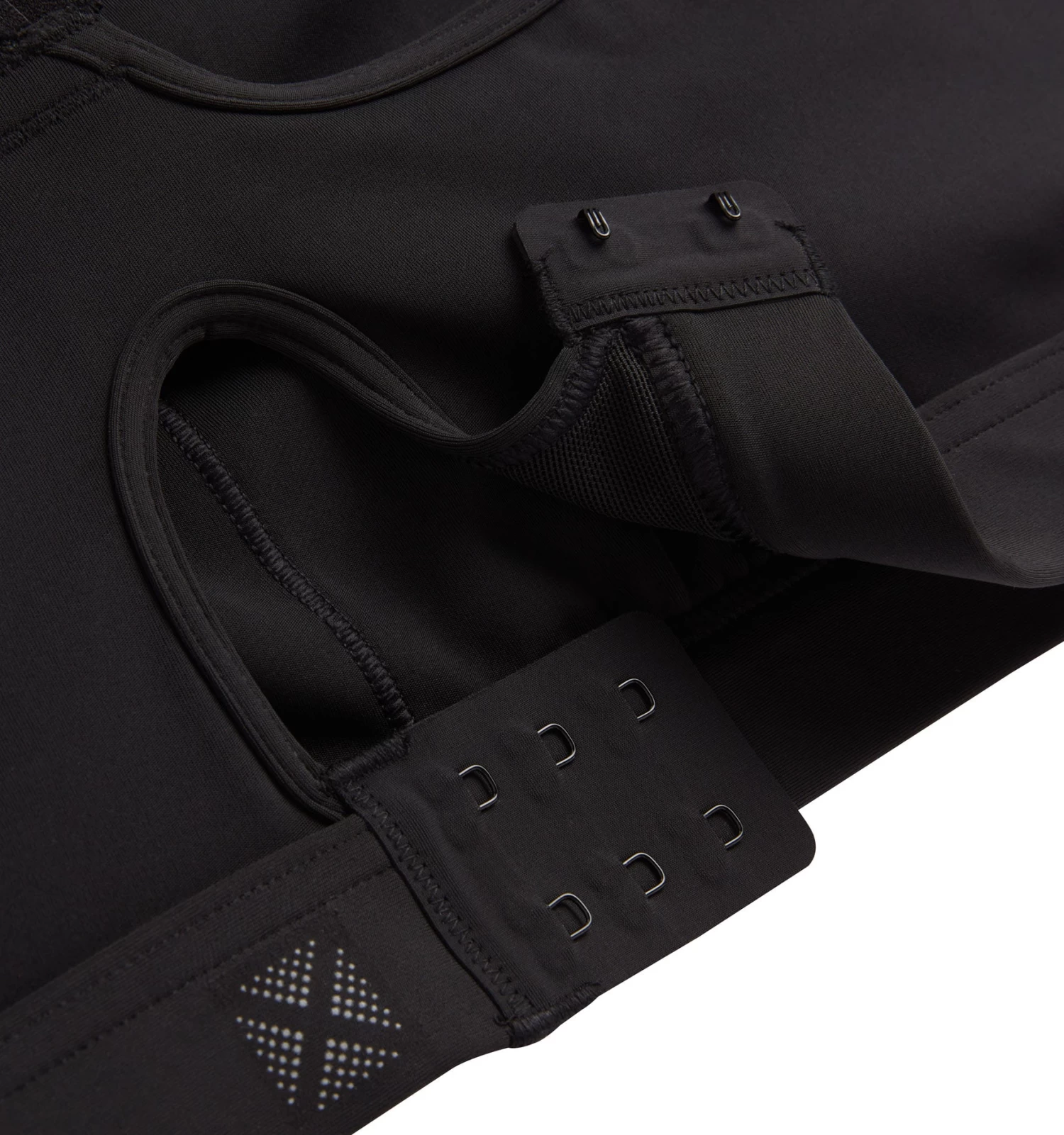 Peak Medium Impact Bra - Black - Image 3